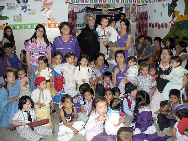 FOTO: Nuestros niños en el Día de la Tradición