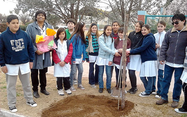 FOTO: Acto de Medio Ambiente por el Día del Árbol