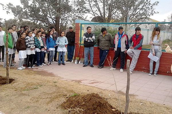 FOTO: Acto de Medio Ambiente por el Día del Árbol