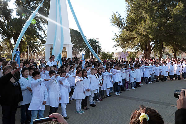 Acto Oficial del Día de la Bandera