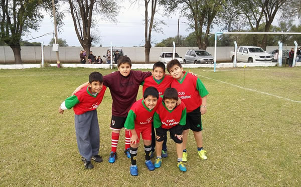 Primer Encuentro de Fútbol Infantil Mixto