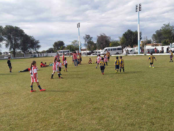 Primer Encuentro de Fútbol Infantil Mixto