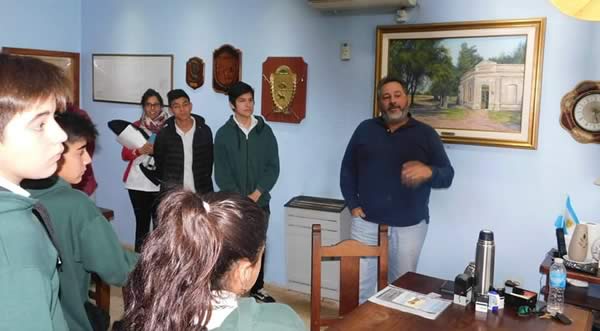 Visita de alumnos de la Escuela Félix Romero